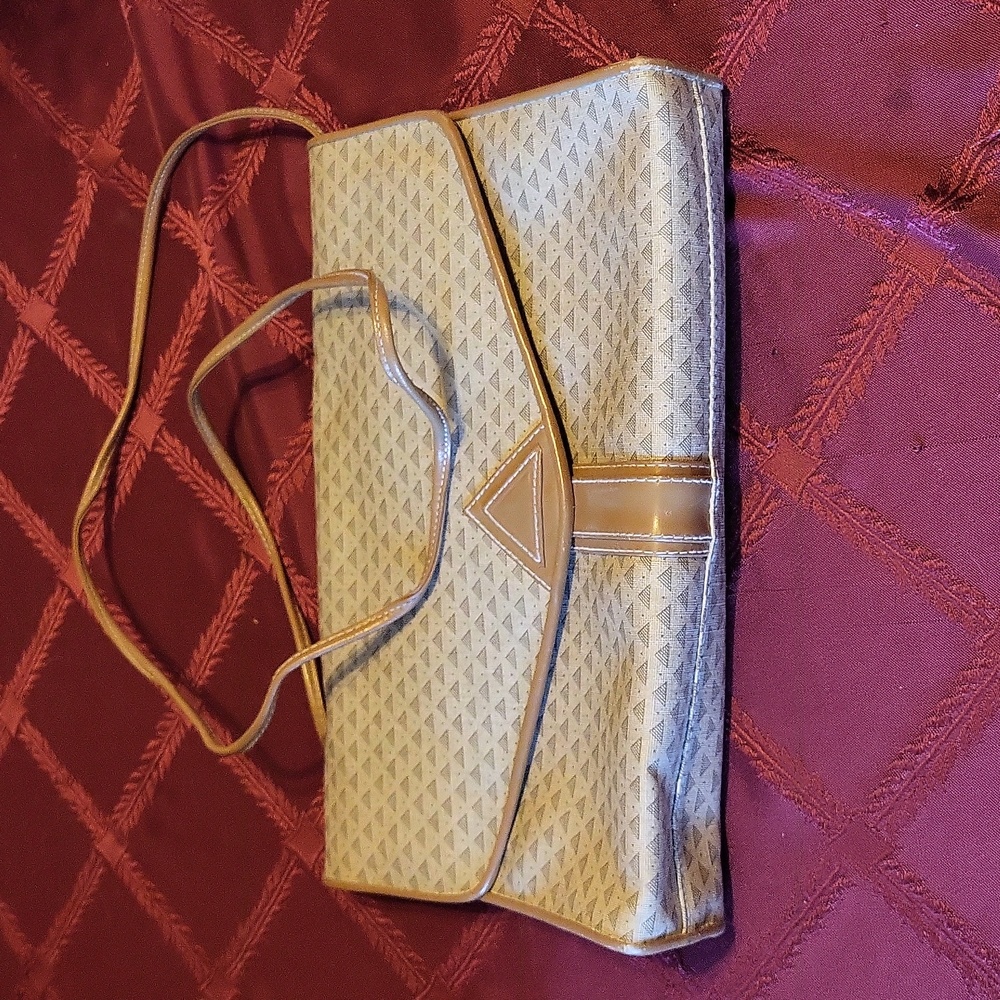 Liz Caboni leather handbag.